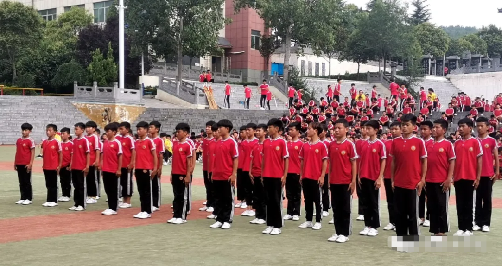 登封少林寄宿文武学校