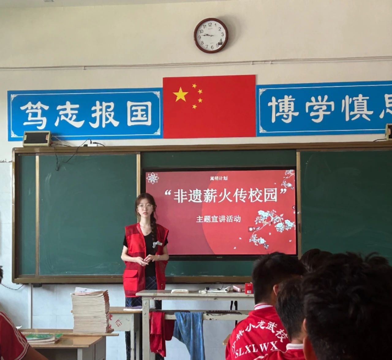 河南少林寺封闭式学校一年多少钱