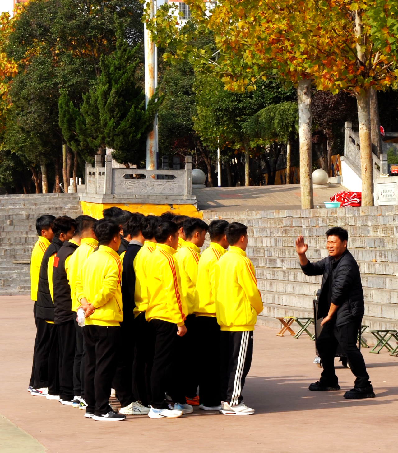 少林小龙武校武教高托部：规范创新并举 精研筹备校运