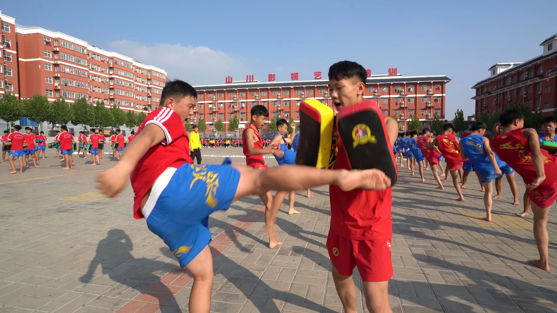 叛逆期孩子送到小龙武校会变好吗?