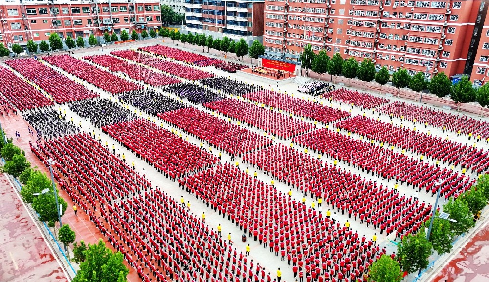嵩山少林小龙武术学校(原名嵩山少林寺武术学校)