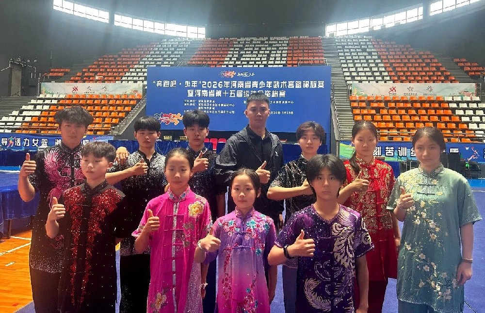 河南少林小龙武校