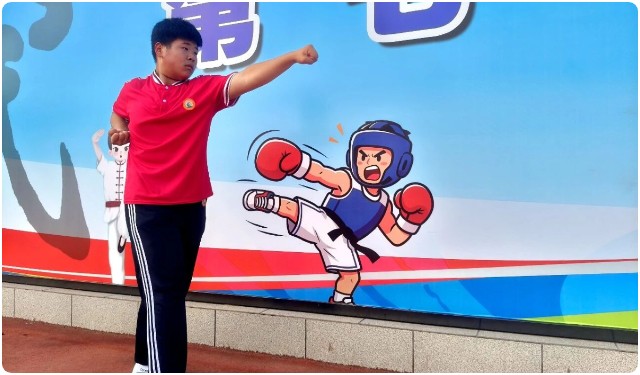 河南少林小龙武校全托散打一部新生孔维齐成长纪实