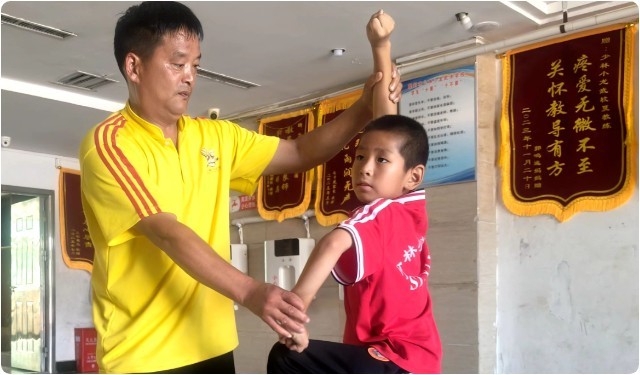 河南少林小龙武校